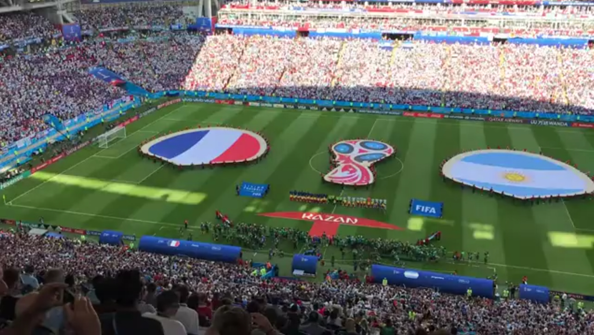 自两队在