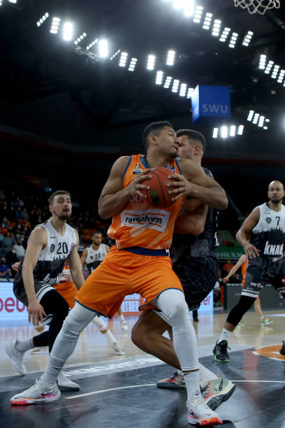 不实利用 不实利用