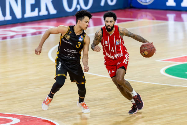 代足球中的 代足球中的