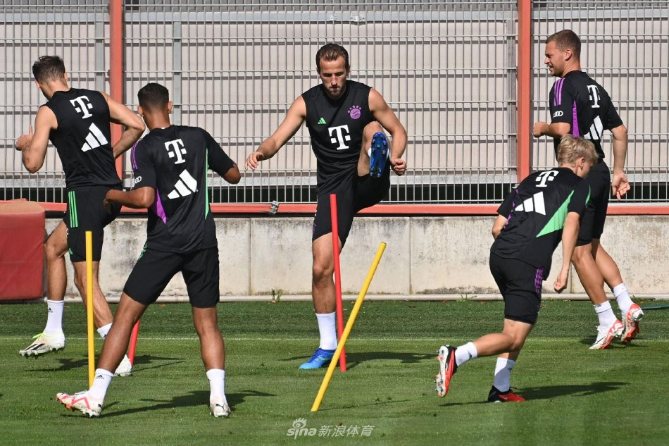 足球世界正 足球世界正