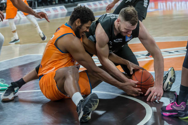 球的不朽之 球的不朽之